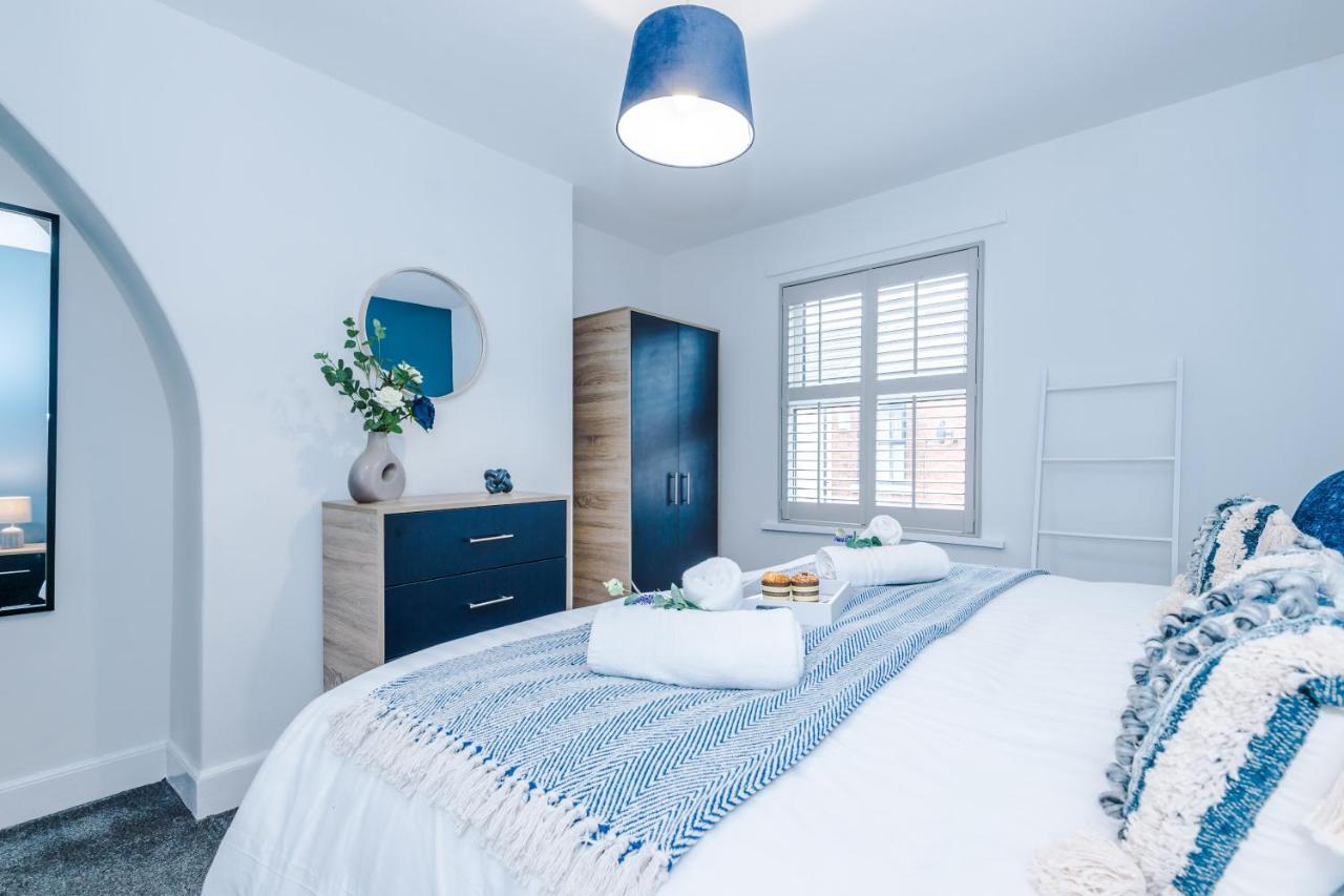 Stylish 2-Bed City-Centre Home In Chester By 53 Degrees Property - Ideal For Couples & Groups - Sleeps 6 ภายนอก รูปภาพ